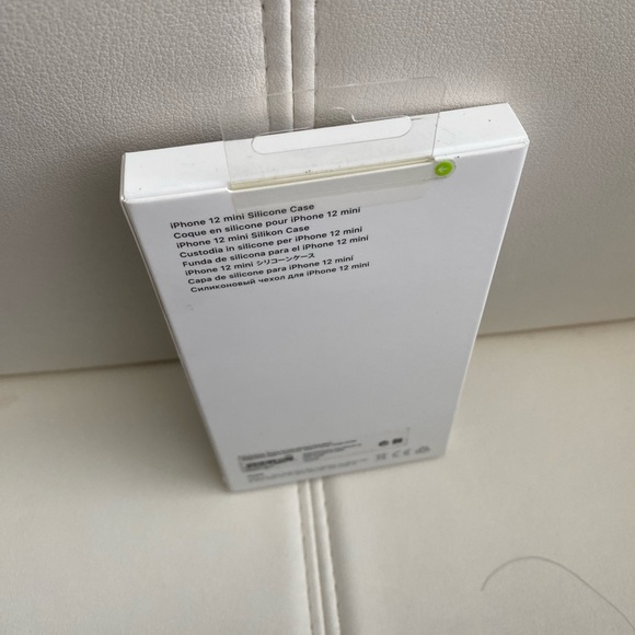 Apple iPhone 12 Mini Pro Max Midnight Silicone Case MagSafe (New) - Picture 4 of 6